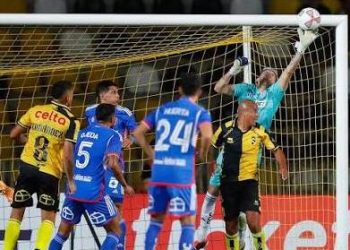 Ráfaga épica en Ñuñoa: La U firma una remontada agónica ante Coquimbo y mantiene el pulso por el Chile 2