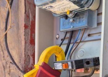 Fiscalizan medidores eléctricos en Arica y Putre para verificar correcta toma de lecturas