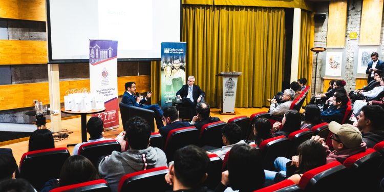DEDECON y PUCV realizan importante seminario sobre educación tributaria y cultura contributiva