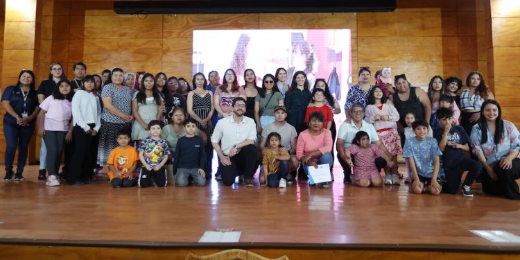 Programa PMTO fortalece la parentalidad positiva y la crianza respetuosa en familias de Pozo Almonte