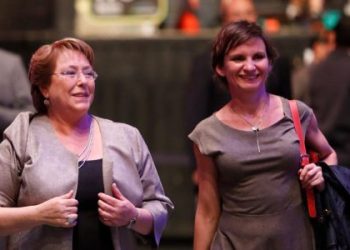 Candidatura presidencial: Tohá se cruza a Bachelet y se convierte en la primera voz crítica en la izquierda