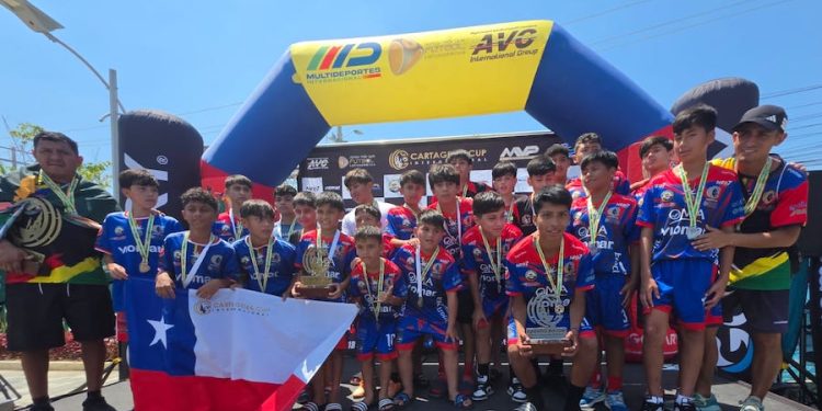 Chile en lo más alto: Caupito Kids se tituló campeón del Cartagena Cup International
