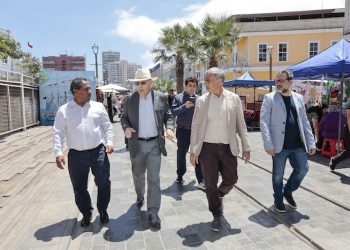 Municipalidad de Iquique instala comisión de expertos para avanzar en creación de bandera comunal