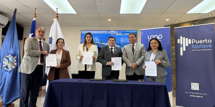 Convenio posibilitará que estudiantes de Derecho UNAP realicen pasantías en EPI