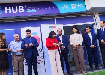 Alto Hospicio inauguró el primer espacio de innovación y prototipado del país al interior de un Centro de Negocios SERCOTEC