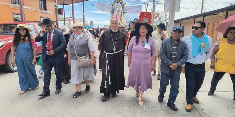 Más de mil personas participan en Encuentro de Santos Patronos Andinos en Huara