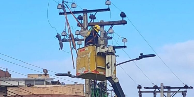 CGE refuerza la red eléctrica en el sector sur de Iquique con nuevas obras y conexión de clientes
