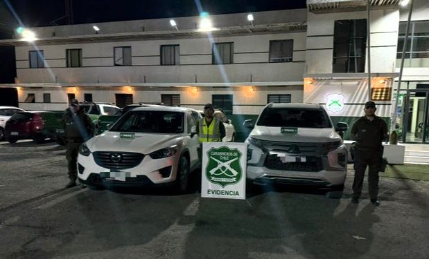Carabineros de Huara recuperan dos vehículos con encargo por robo