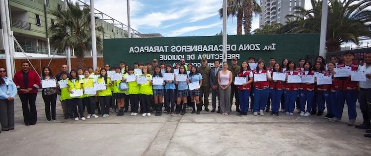 Brigadistas escolares se capacitan en lengua de señas