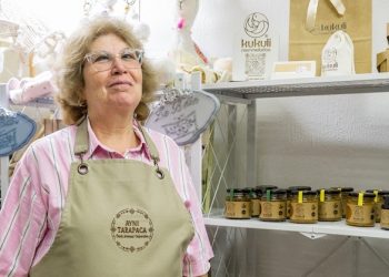 Tienda colaborativa “Ayni Tarapacá” reúne 12 emprendedoras locales en Paseo Baquedano