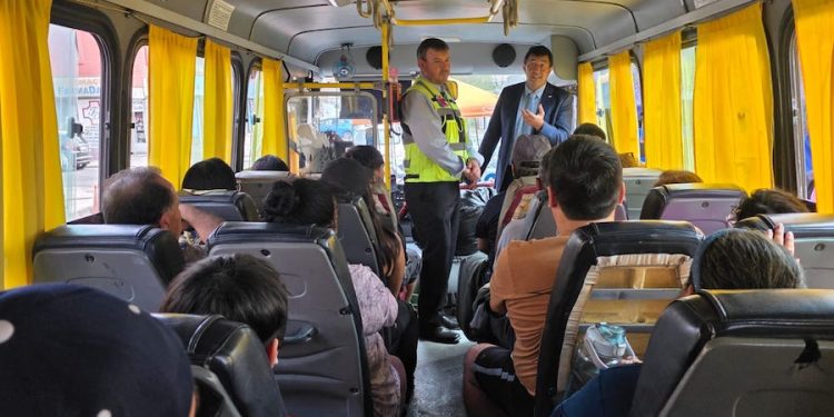 Transportes inspecciona autorizaciones y despliega fiscalizaciones en la ruta de Las Peñas