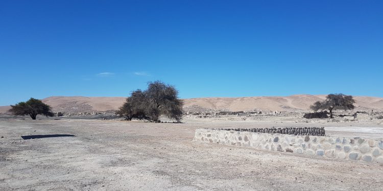 Invitan a participar en jornada ciudadana sobre propuesta de protección patrimonial para sitios salitreros y emplazamientos bélicos de Tarapacá