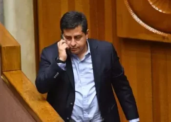Pedro Araya (PPD), tras ser removido de comisión de Constitución: “El mensaje es evidente: Quien se aparte de la línea será sancionado”