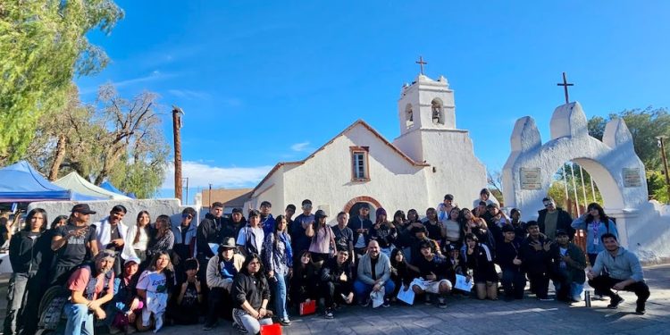 Instituto Comercial se convierte en el primer establecimiento público en visitar el observatorio ALMA