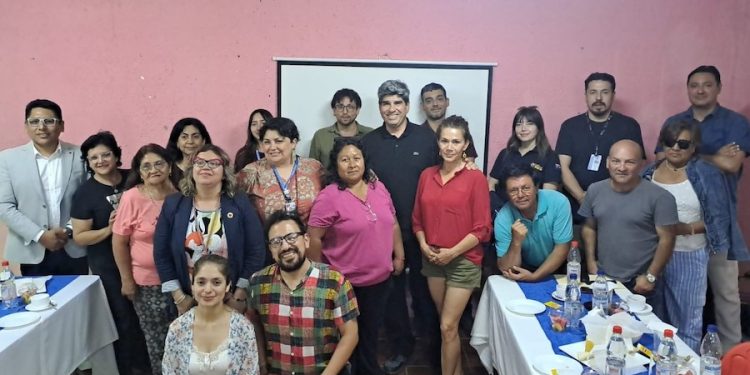 Comunidad de “Nuevo Oasis de Pica” participó en conversatorio por los 20 Años de Quiero Mi Barrio
