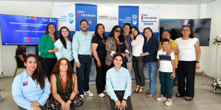 SENDA Previene Iquique certificó a 17 líderes y lideresas comunitarias para fortalecer la prevención en los barrios