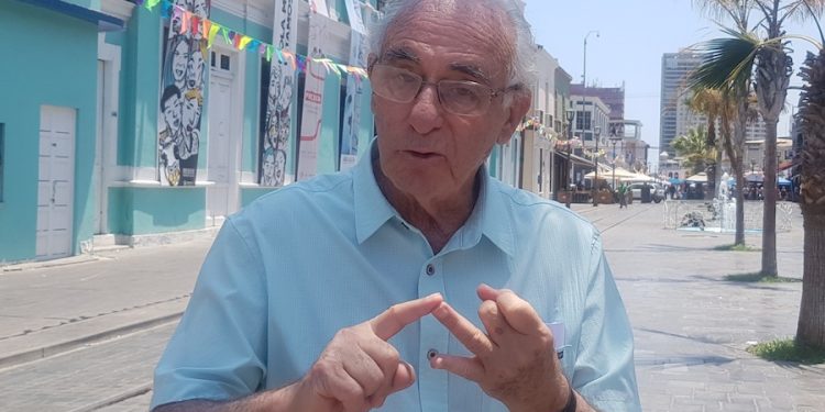 Sergio Bitar lanza en Iquique su libro “Ocho presidentes y un dictador”