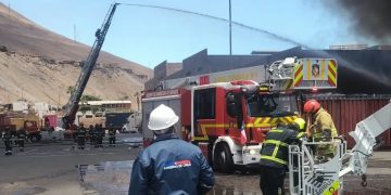 Actualización de incendio en Recinto Amurallado ZOFRI