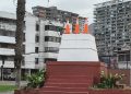 Monumento con conos