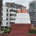 Monumento con conos